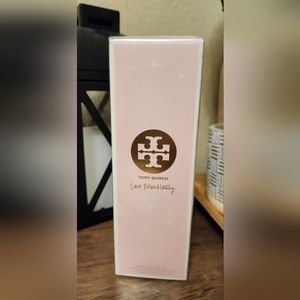 Tory burch shower gel